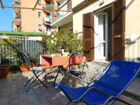 Bilocale con terrazza, Levanto Levanto